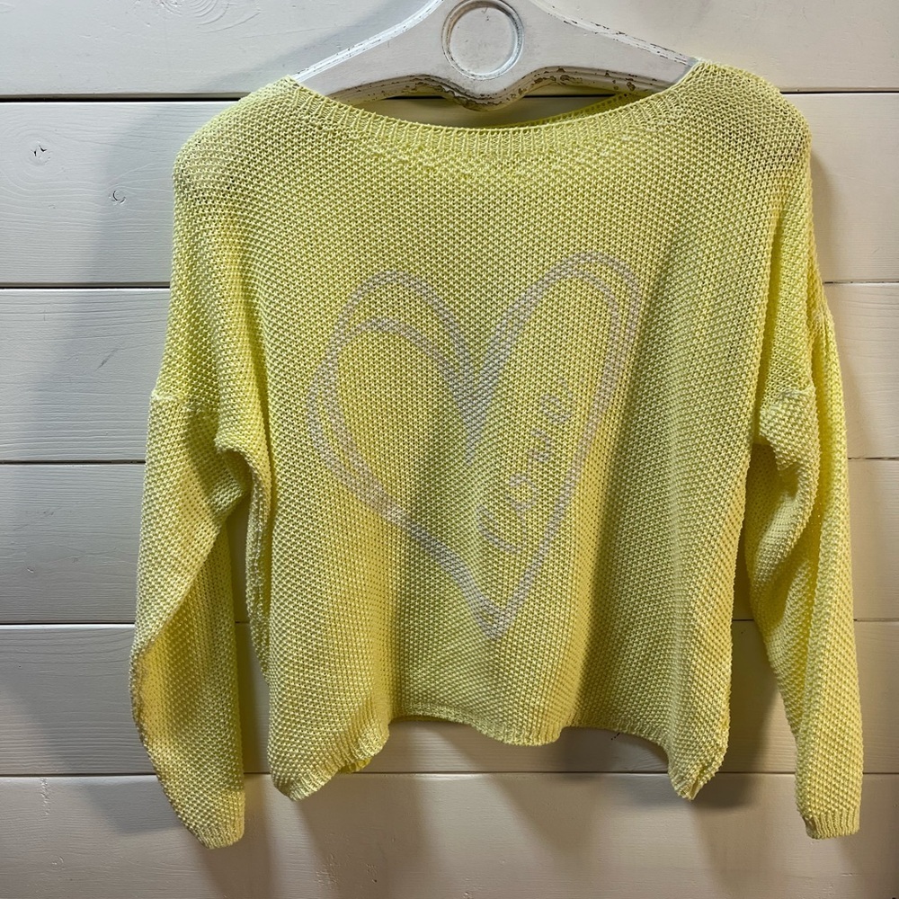 Yellow knit sweater with heart - Made in Italy - estimated size S/M